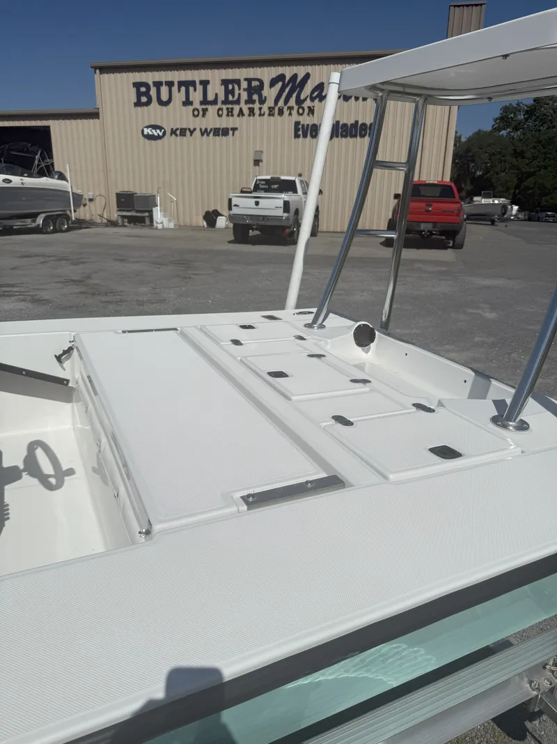 Slide: The Image of Mi Tide V1602FL 2026 - 8