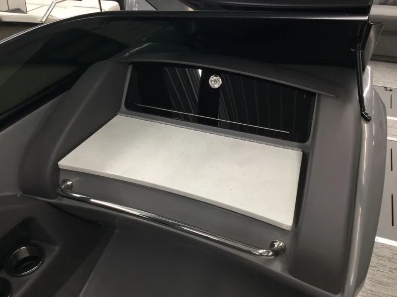 Slide: The Image of Bennington 25RXsBWA ESP 2026 - 20