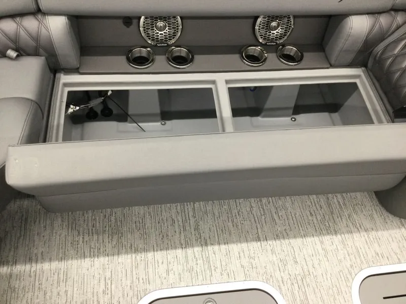 Slide: The Image of Bennington 25RXsBWA ESP 2026 - 22