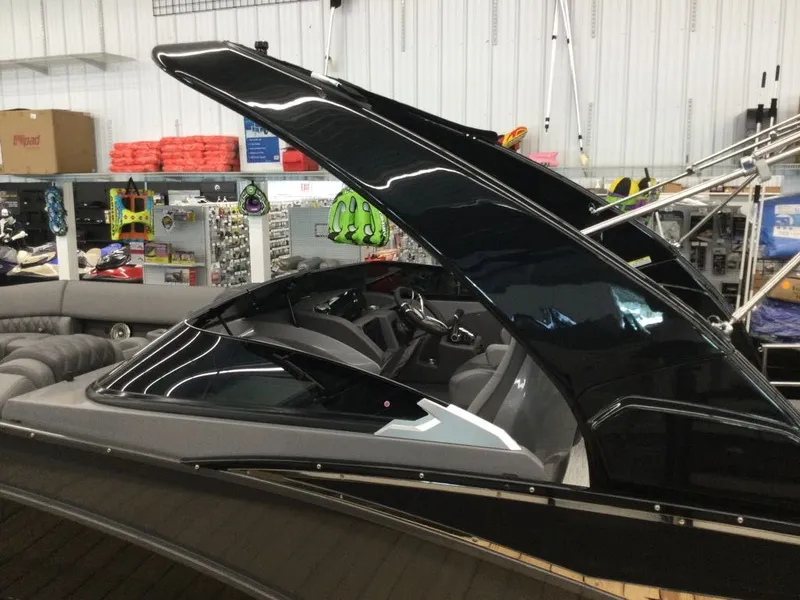 Slide: The Image of Bennington 25RXsBWA ESP 2026 - 4