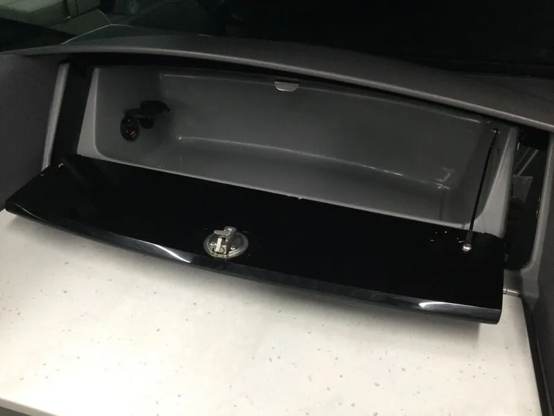 Slide: The Image of Bennington 25RXsBWA ESP 2026 - 5