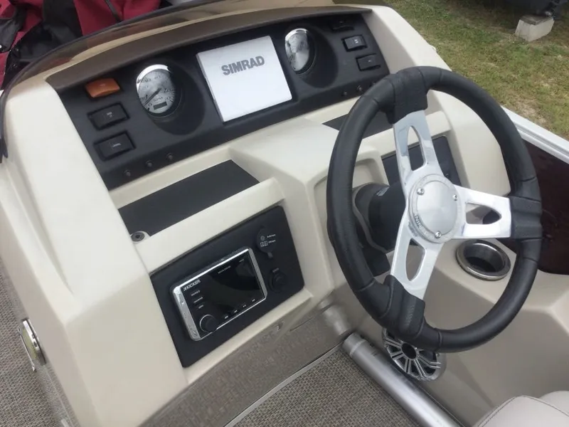 Slide: The Image of Bennington 23 Swingback premium 2019 - 5