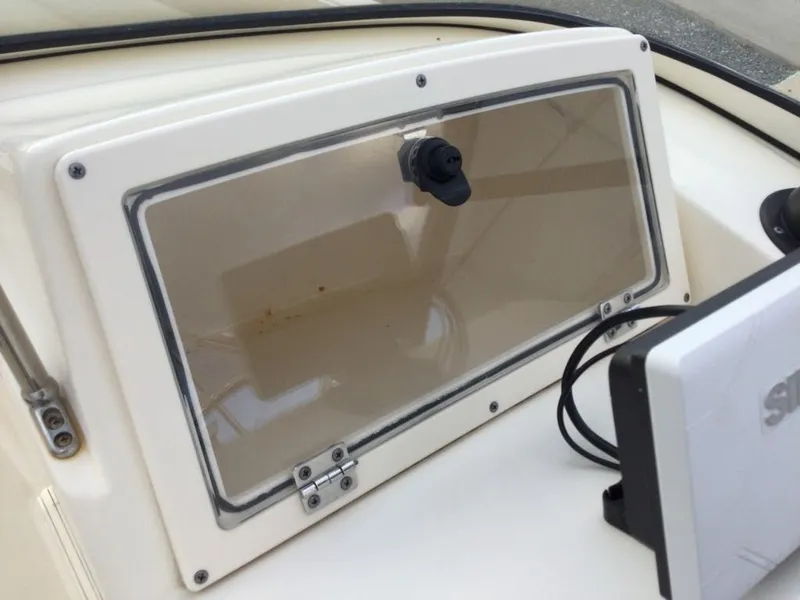 Slide: The Image of Scout 210 DORADO DL 2021 - 23