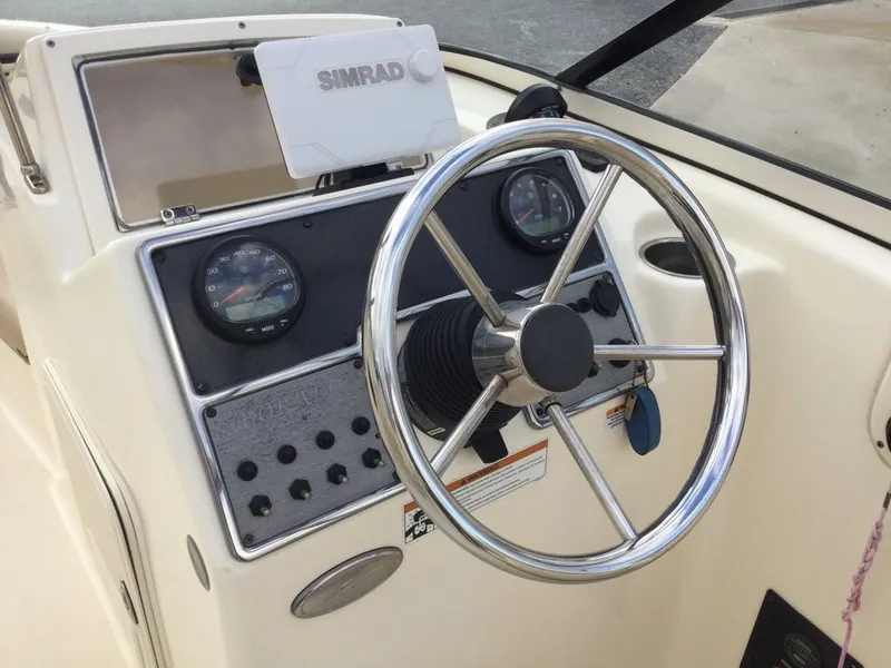 Slide: The Image of Scout 210 DORADO DL 2021 - 7