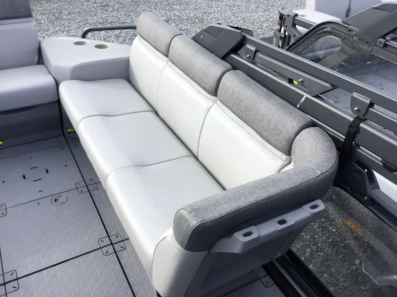 Slide: The Image of Sea-Doo Switch Cruise 21 2024 - 11