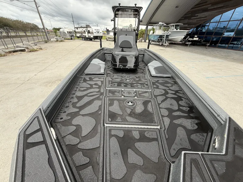 Slide: The Image of Excel 220 Bay Pro 2023 - 7