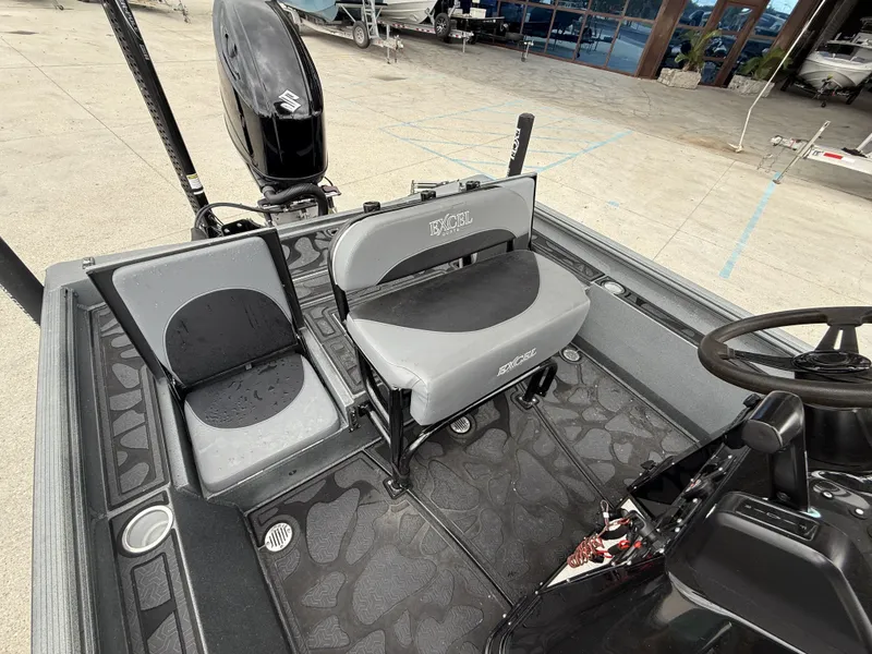 Slide: The Image of Excel 220 Bay Pro 2023 - 8