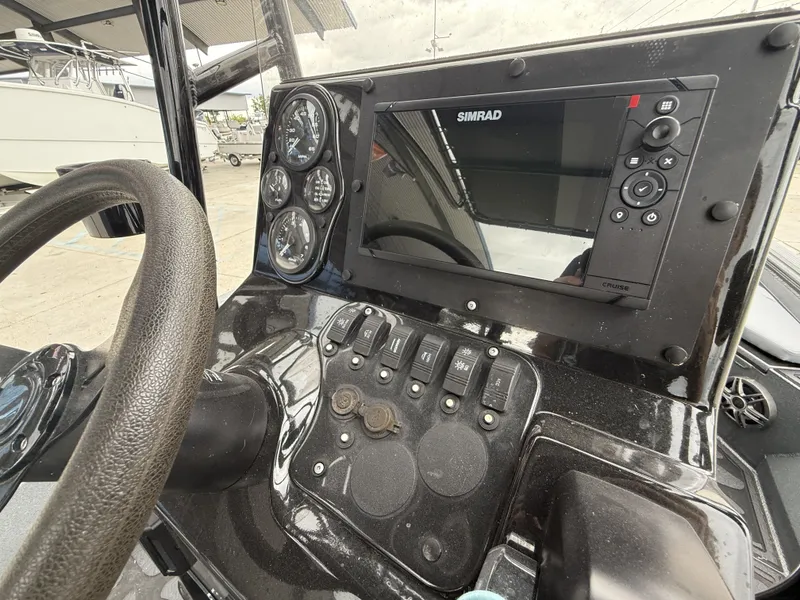 Slide: The Image of Excel 220 Bay Pro 2023 - 9