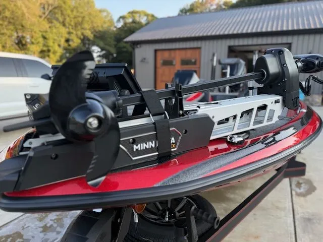 Slide: The Image of Skeeter FXR20 Apex 2026 - 7