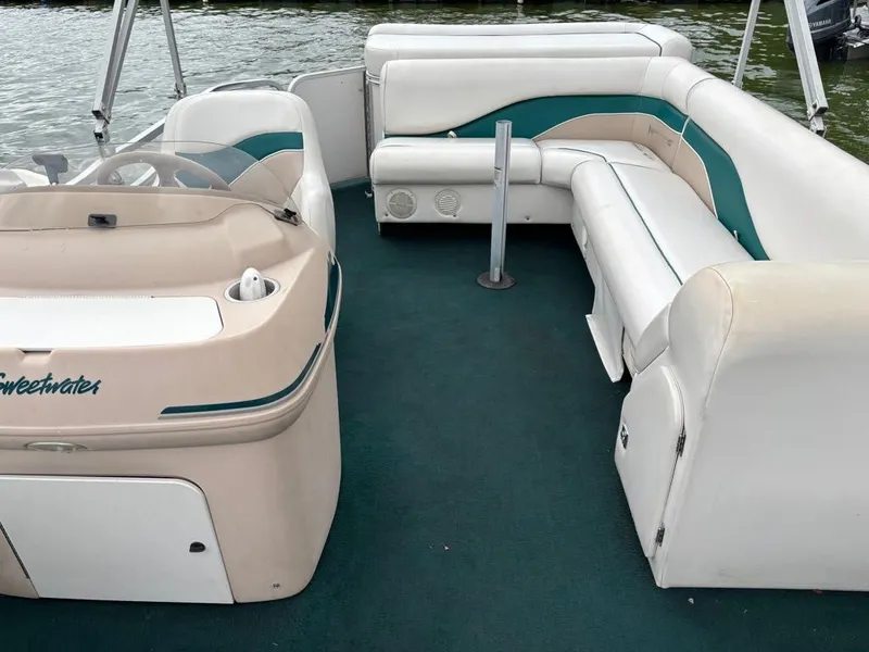 Slide: The Image of Godfrey Sweetwater 2221RE 2000 - 5