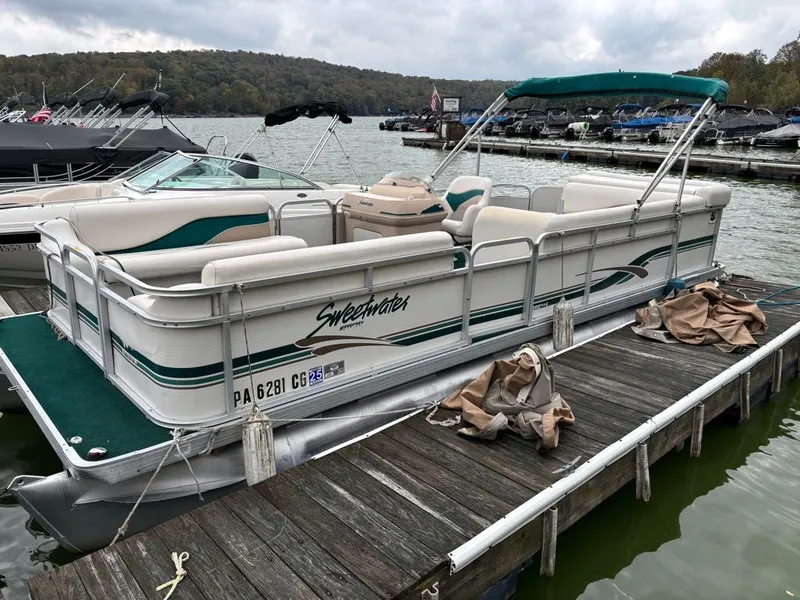 Slide: The Image of Godfrey Sweetwater 2221RE 2000 - 6