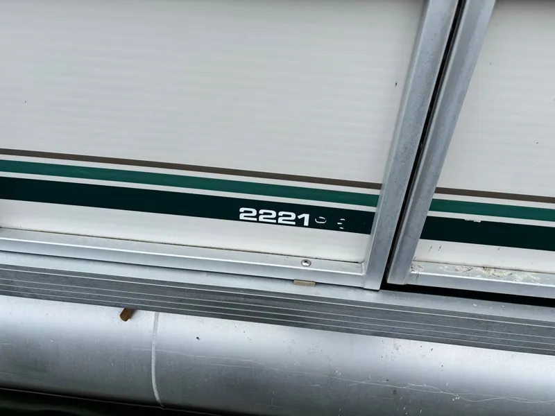 Slide: The Image of Godfrey Sweetwater 2221RE 2000 - 9