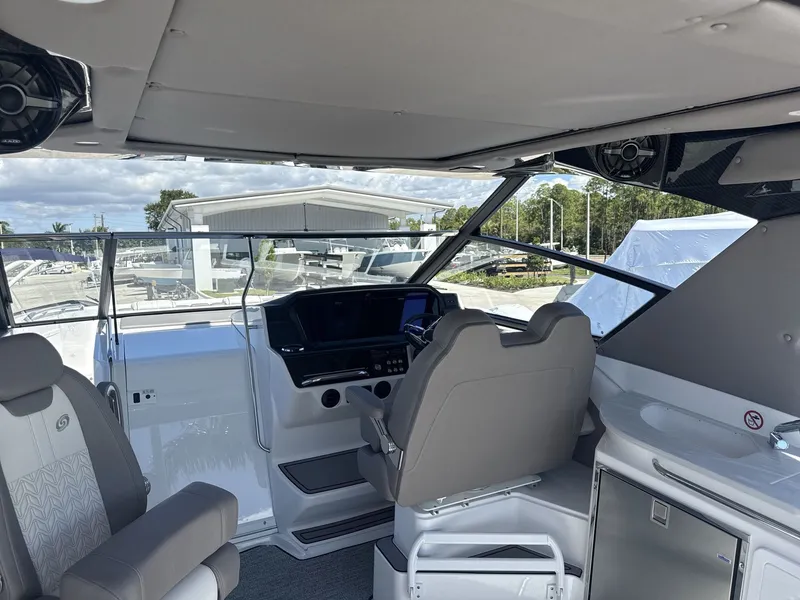 Slide: The Image of Hurricane SD 3200 OB 2026 - 23