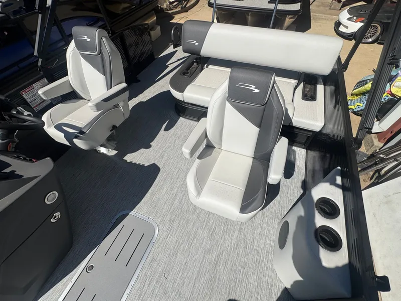 Slide: The Image of Bennington 22SSB 2026 - 6