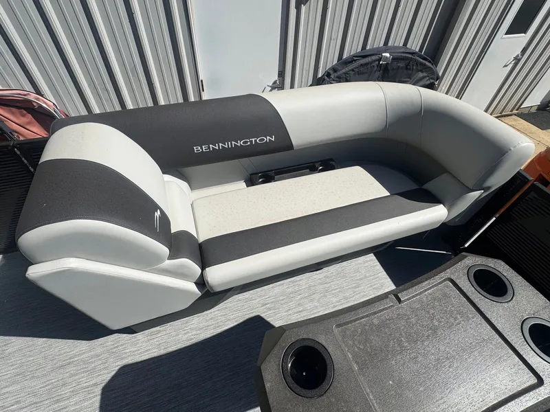 Slide: The Image of Bennington 22SSB 2026 - 8