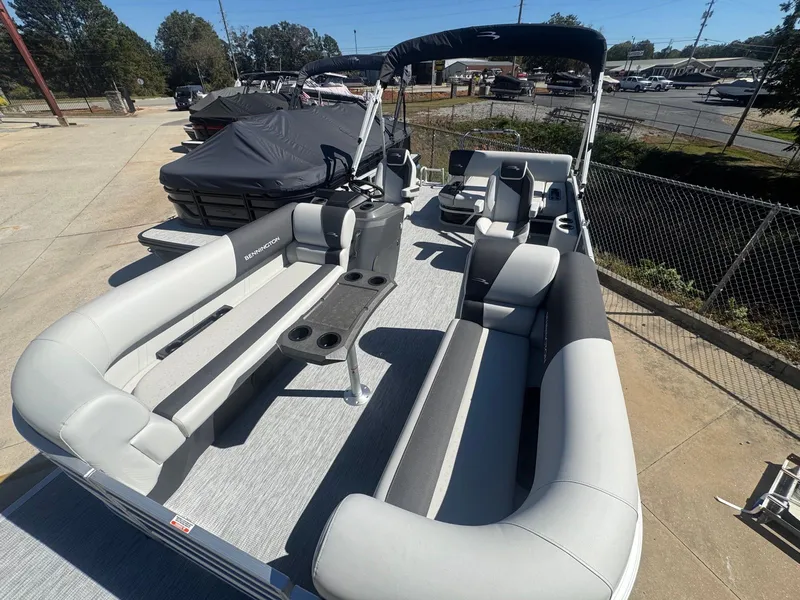 Slide: The Image of Bennington 22SSB 2026 - 10