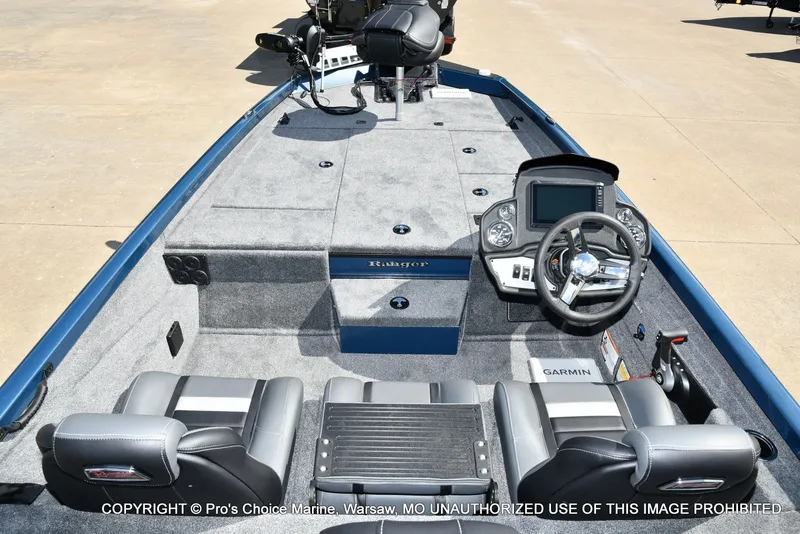 Slide: The Image of Ranger RT188P Garmin Livescope Cup Equipped 2026 - 11