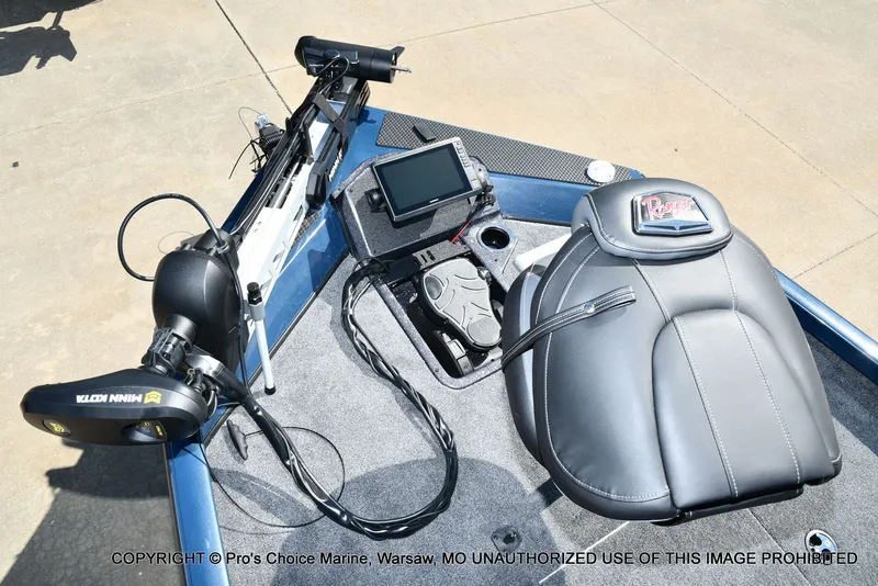 Slide: The Image of Ranger RT188P Garmin Livescope Cup Equipped 2026 - 13