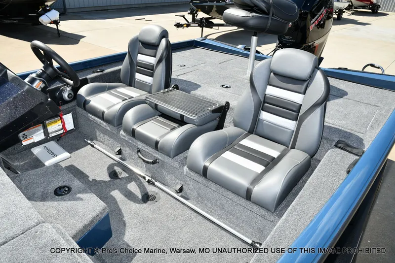 Slide: The Image of Ranger RT188P Garmin Livescope Cup Equipped 2026 - 18