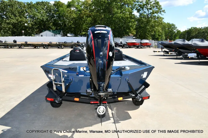 Slide: The Image of Ranger RT188P Garmin Livescope Cup Equipped 2026 - 23