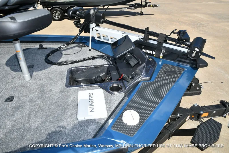 Slide: The Image of Ranger RT188P Garmin Livescope Cup Equipped 2026 - 32