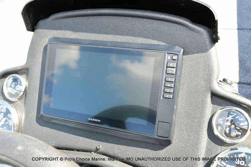 Slide: The Image of Ranger RT188P Garmin Livescope Cup Equipped 2026 - 37