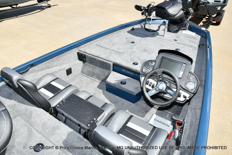 Slide: The Image of Ranger RT188P Garmin Livescope Cup Equipped 2026 - 40