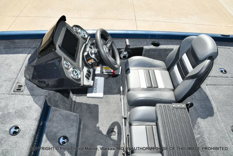 Slide: The Image of Ranger RT188P Garmin Livescope Cup Equipped 2026 - 43