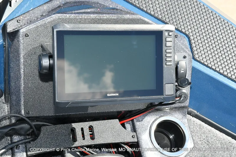 Slide: The Image of Ranger RT188P Garmin Livescope Cup Equipped 2026 - 48
