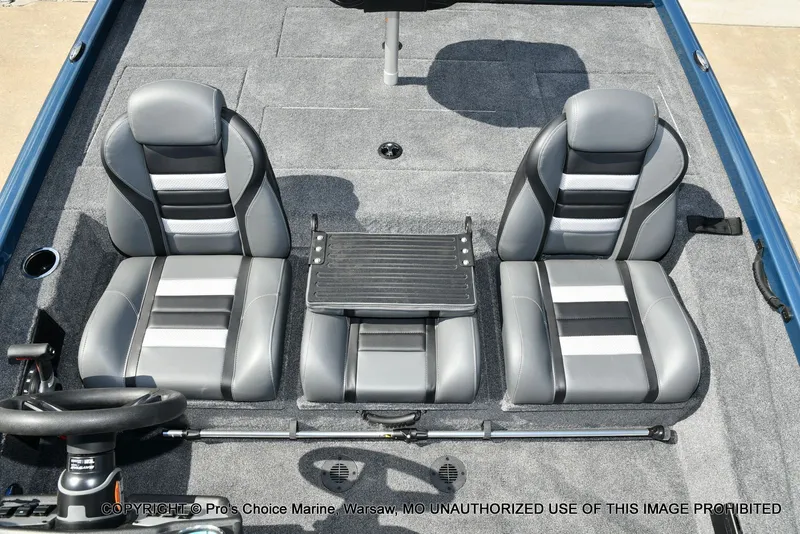 Slide: The Image of Ranger RT188P Garmin Livescope Cup Equipped 2026 - 50