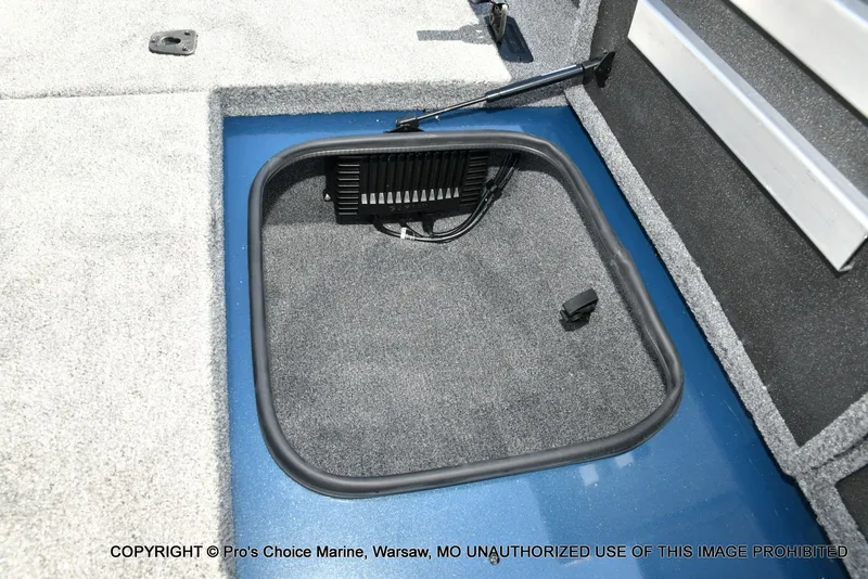 Slide: The Image of Ranger RT188P Garmin Livescope Cup Equipped 2026 - 61