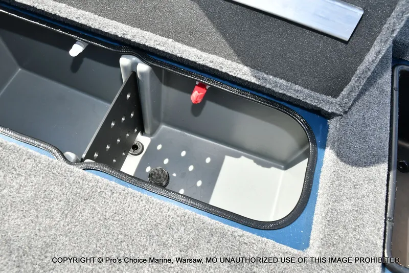 Slide: The Image of Ranger RT188P Garmin Livescope Cup Equipped 2026 - 64