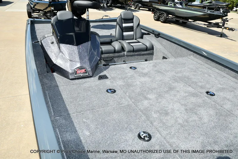 Slide: The Image of Ranger RT198P w/150 Pro-XS 4 Stroke 2026 - 29