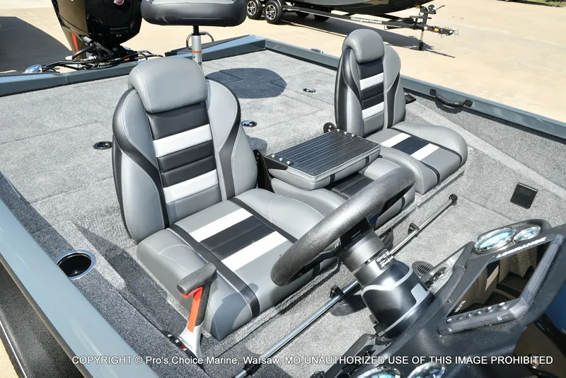 Slide: The Image of Ranger RT198P w/150 Pro-XS 4 Stroke 2026 - 30