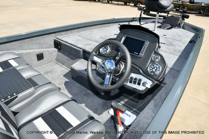 Slide: The Image of Ranger RT198P w/150 Pro-XS 4 Stroke 2026 - 32