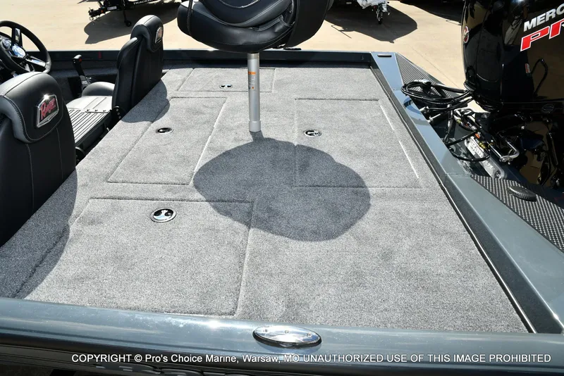 Slide: The Image of Ranger RT198P w/150 Pro-XS 4 Stroke 2026 - 34