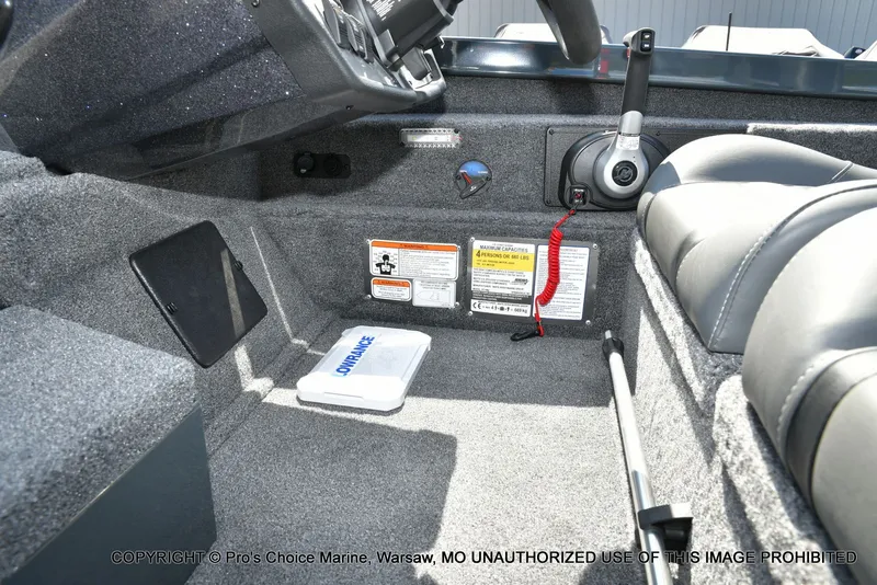 Slide: The Image of Ranger RT198P w/150 Pro-XS 4 Stroke 2026 - 40