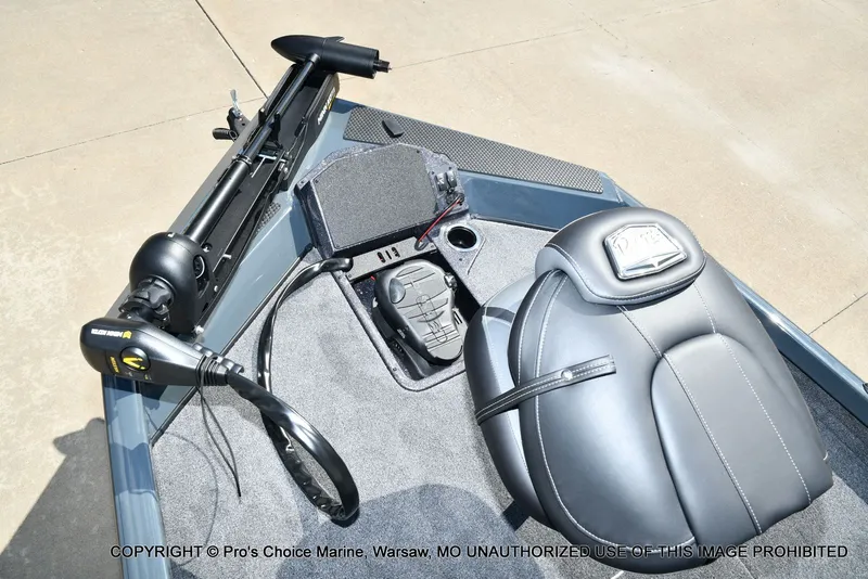 Slide: The Image of Ranger RT198P w/150 Pro-XS 4 Stroke 2026 - 43