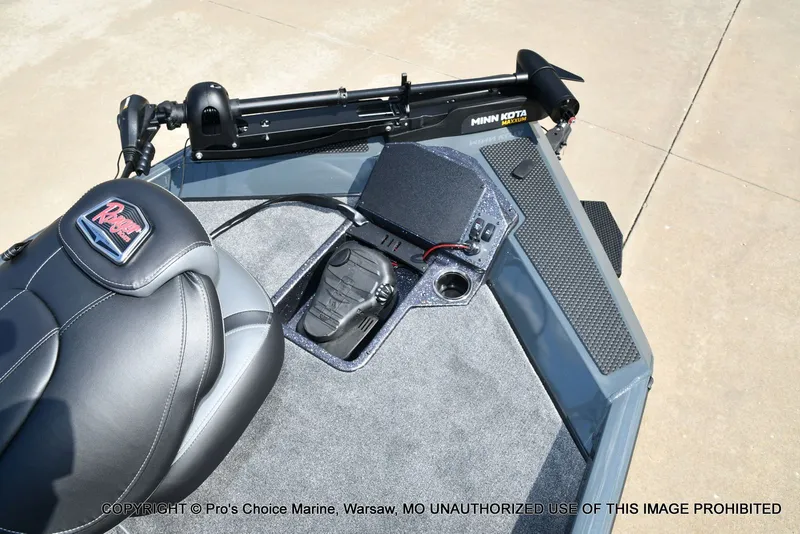 Slide: The Image of Ranger RT198P w/150 Pro-XS 4 Stroke 2026 - 44