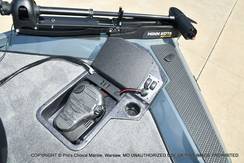 Slide: The Image of Ranger RT198P w/150 Pro-XS 4 Stroke 2026 - 45