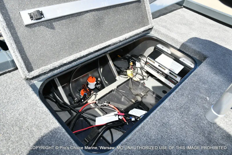 Slide: The Image of Ranger RT198P w/150 Pro-XS 4 Stroke 2026 - 64