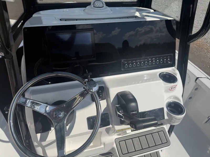 Slide: The Image of Tidewater 2110 Bay Max 2026 - 10