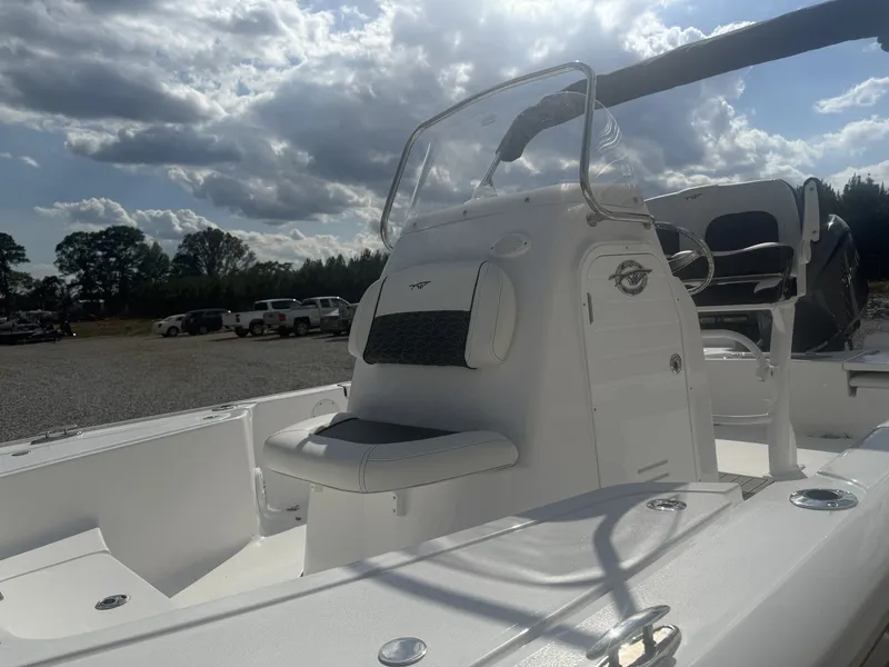 Slide: The Image of Tidewater 2110 Bay Max 2026 - 12