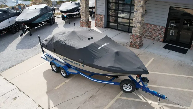 Slide: The Image of MasterCraft X10 2016 - 17