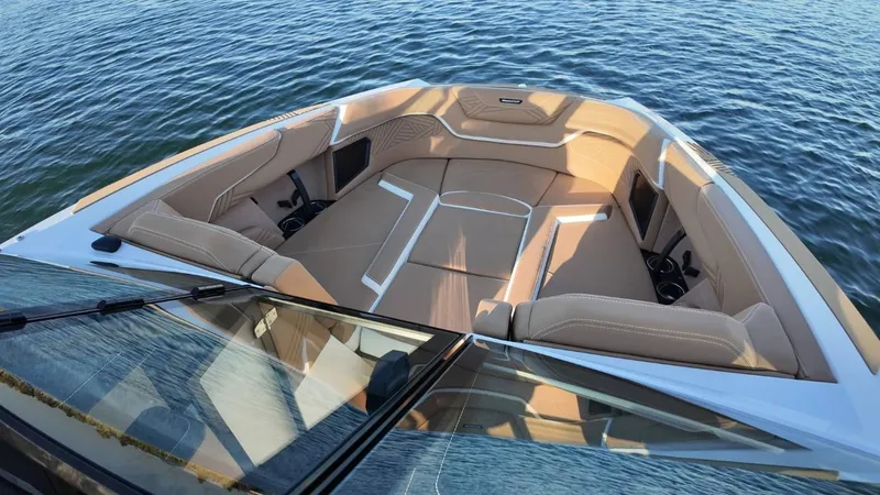 Slide: The Image of MasterCraft XSTAR25 2026 - 13