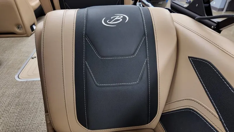 Slide: The Image of Barletta Cabrio 22QC 2026, luxurious seating with logo. - 47