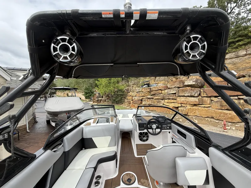 Slide: The Image of Moomba Max 2020 - 16