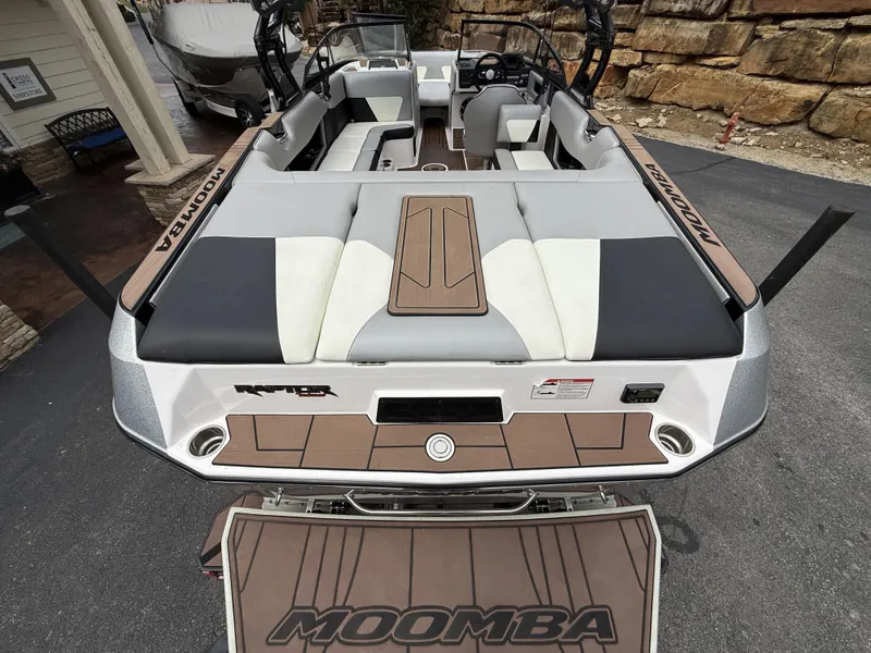 Slide: The Image of Moomba Max 2020 - 8