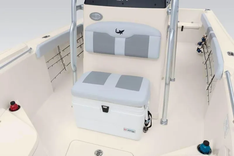 Slide: The Image of Mako 214 Center Console 2020 - 26