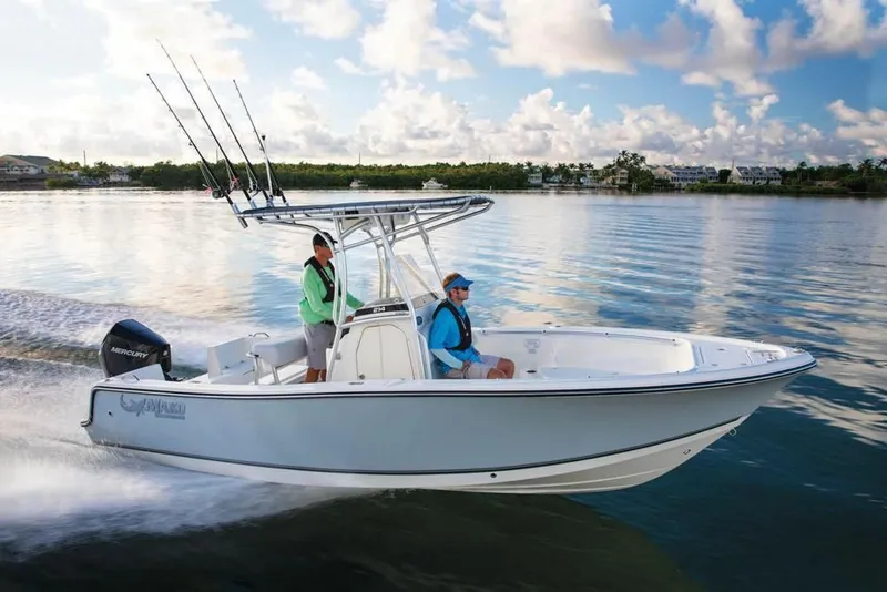 Slide: The Image of Mako 214 Center Console 2020 - 3